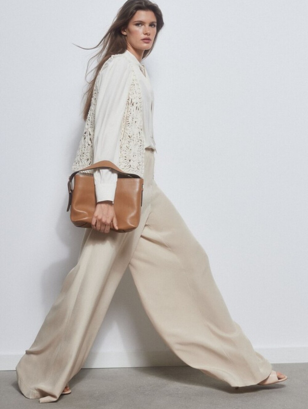 Zara Beige Classic Flowy Wide Leg Pull-On Pants Elastic Waist Long Length Small